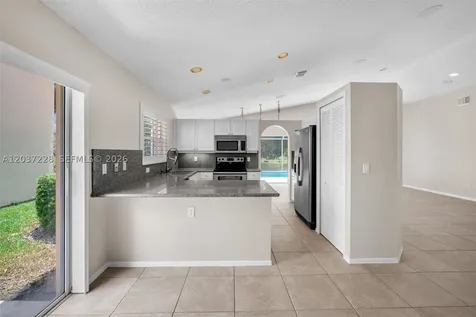 467 SW 191st Terrace Pembroke Pines FL 33029