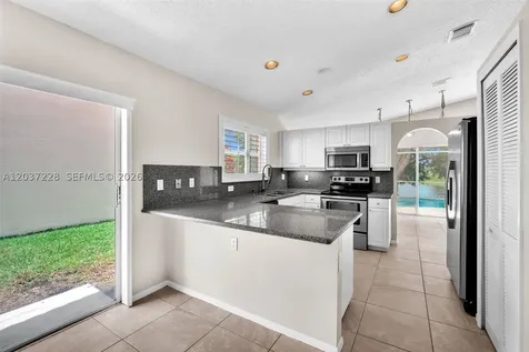 467 SW 191st Terrace Pembroke Pines FL 33029