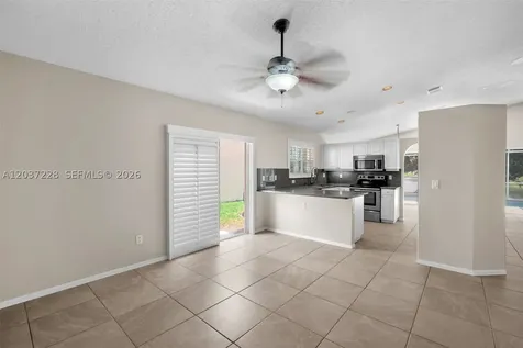 467 SW 191st Terrace Pembroke Pines FL 33029