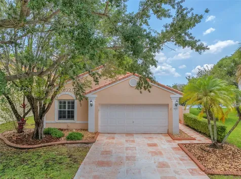 467 SW 191st Terrace Pembroke Pines FL 33029
