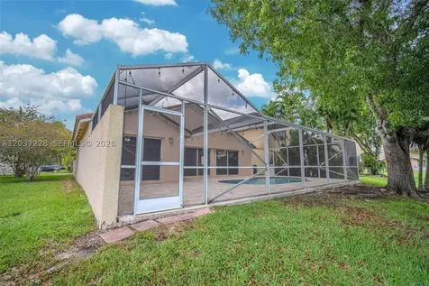 467 SW 191st Terrace Pembroke Pines FL 33029