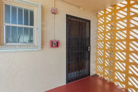 6090 W Flagler Street Miami FL 33144