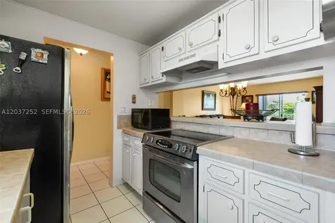 6090 W Flagler Street Miami FL 33144