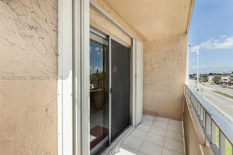 6090 W Flagler Street Miami FL 33144