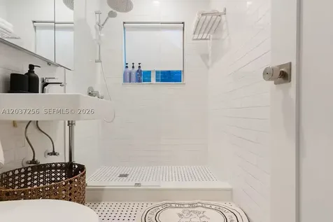 424 NE 28th Drive Wilton Manors FL 33334