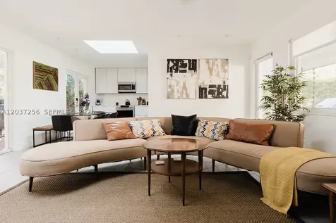 424 NE 28th Drive Wilton Manors FL 33334