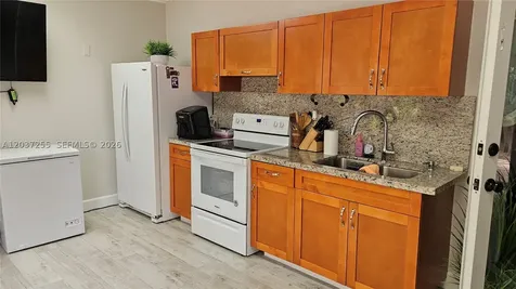 17124 SW 143rd Place Miami FL 33177
