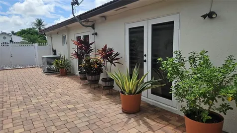 17124 SW 143rd Place Miami FL 33177