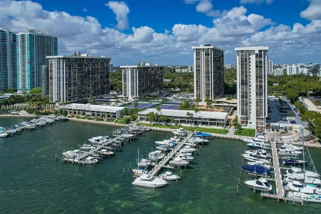 1901 Brickell Avenue Miami FL 33129