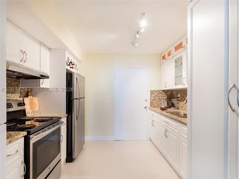 5401 Collins Avenue Miami Beach FL 33140