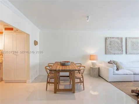 5401 Collins Avenue Miami Beach FL 33140
