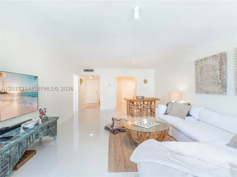 5401 Collins Avenue Miami Beach FL 33140
