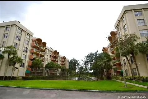 9360 Fontainebleau Boulevard Miami FL 33172