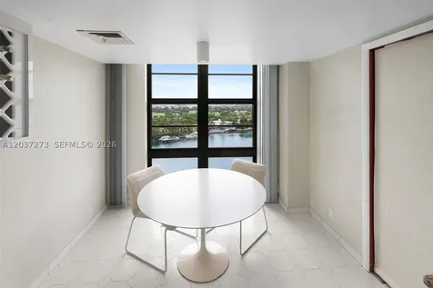 5500 Collins Avenue Miami Beach FL 33140