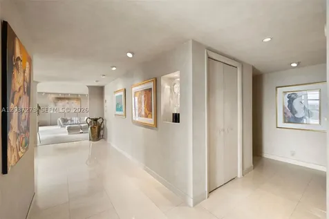 5500 Collins Avenue Miami Beach FL 33140
