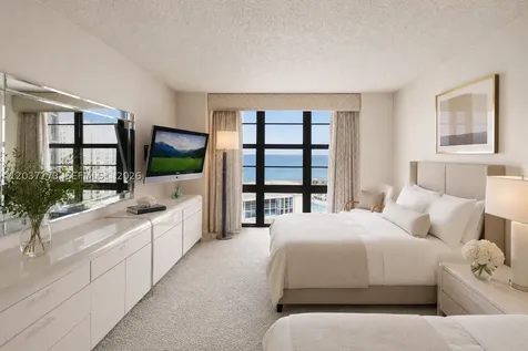 5500 Collins Avenue Miami Beach FL 33140