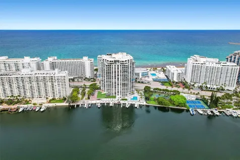 5500 Collins Avenue Miami Beach FL 33140