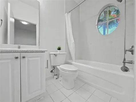 10573 SW 6th Street Pembroke Pines FL 33025