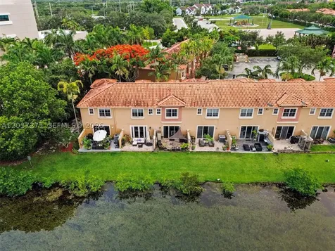 10573 SW 6th Street Pembroke Pines FL 33025