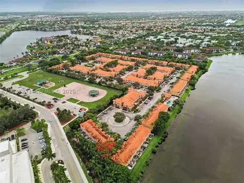 10573 SW 6th Street Pembroke Pines FL 33025