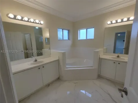 21872 SW 95th Place Cutler Bay FL 33190