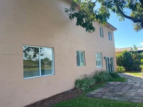 21872 SW 95th Place Cutler Bay FL 33190