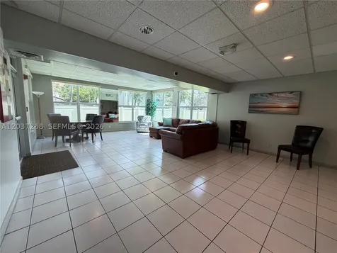 1965 S Ocean Boulevard Lauderdale By The Sea FL 33062