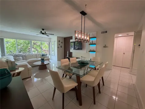 1965 S Ocean Boulevard Lauderdale By The Sea FL 33062