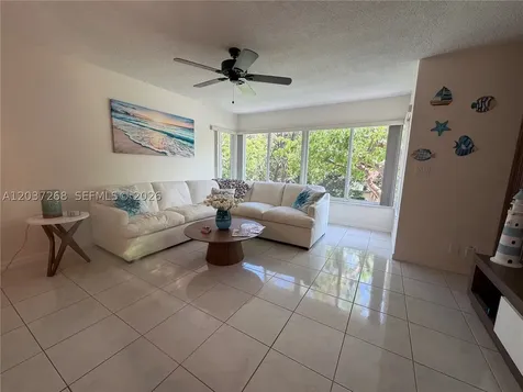 1965 S Ocean Boulevard Lauderdale By The Sea FL 33062