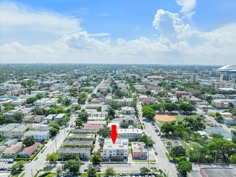 420 SW 7th Avenue Miami FL 33130