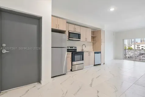 420 SW 7th Avenue Miami FL 33130