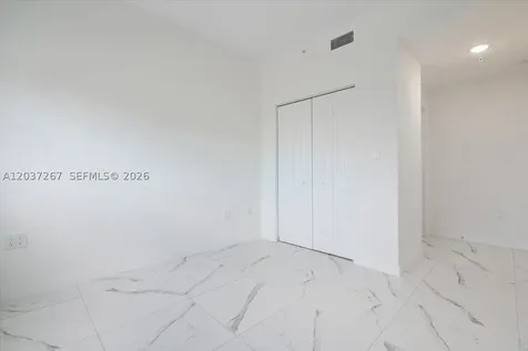 420 SW 7th Avenue Miami FL 33130