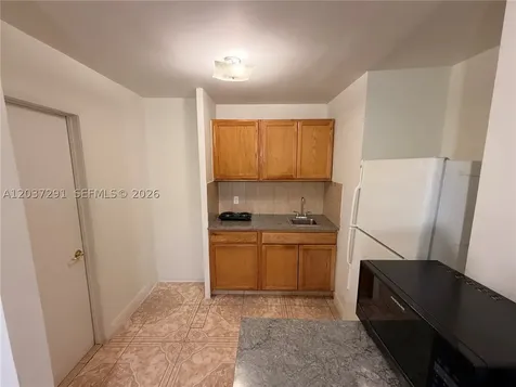 505 E 18th Street Hialeah FL 33013