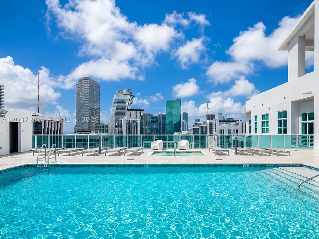 133 NE 2nd Avenue Miami FL 33132