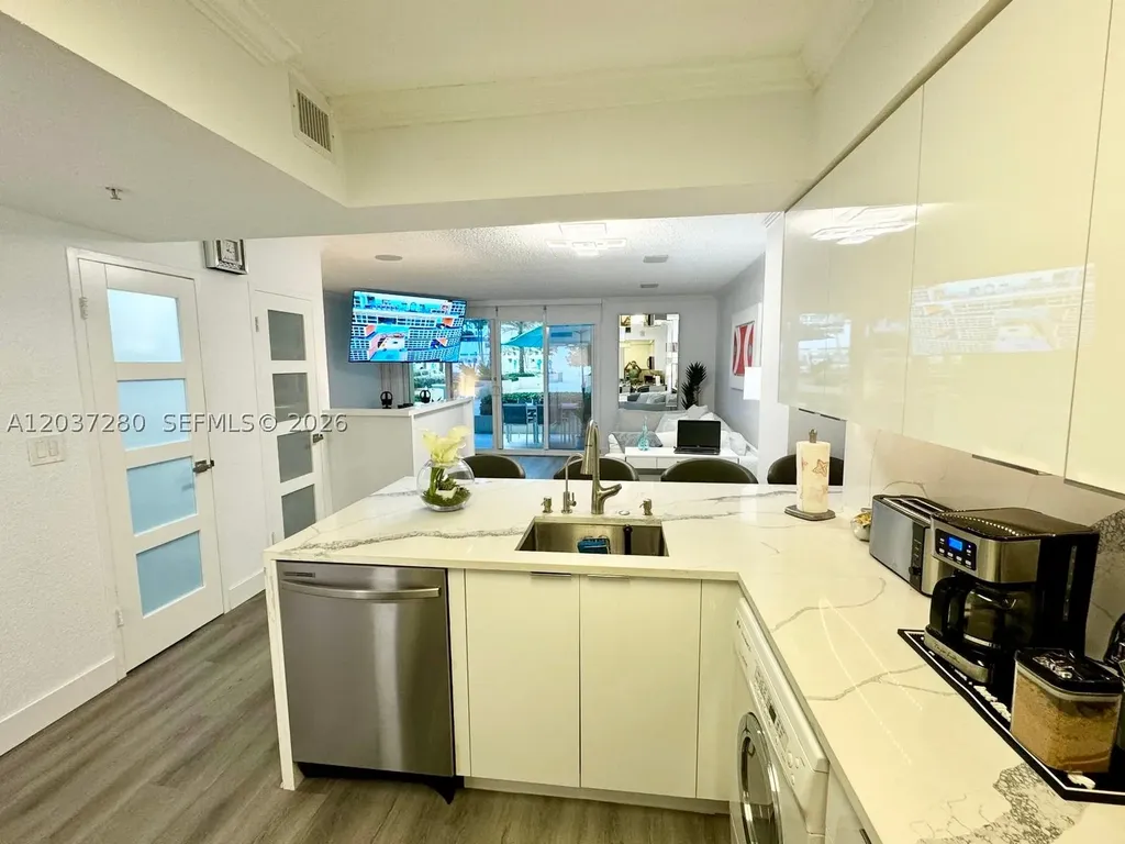2501 S Ocean Drive Hollywood FL 33019