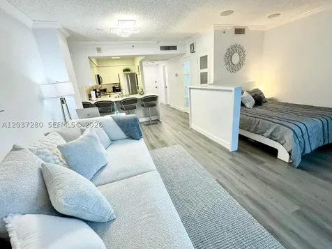2501 S Ocean Drive Hollywood FL 33019