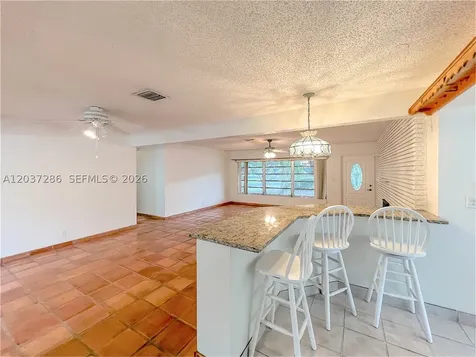 192 SW 62nd Terrace Plantation FL 33317