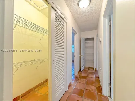192 SW 62nd Terrace Plantation FL 33317