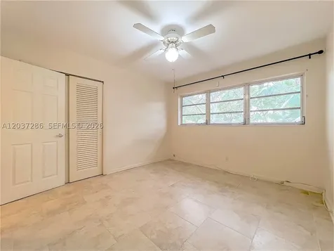 192 SW 62nd Terrace Plantation FL 33317