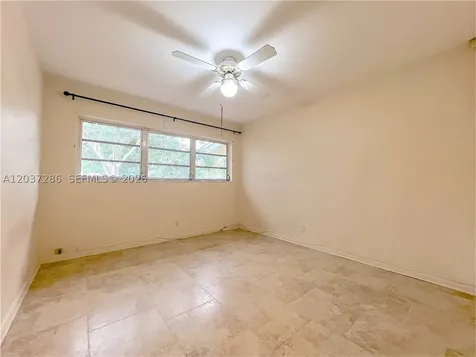 192 SW 62nd Terrace Plantation FL 33317
