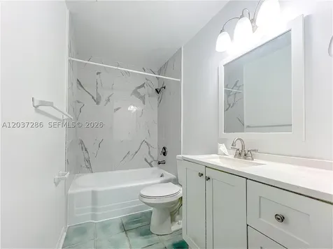 192 SW 62nd Terrace Plantation FL 33317