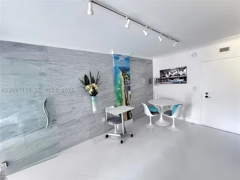 800 West Avenue Miami Beach FL 33139