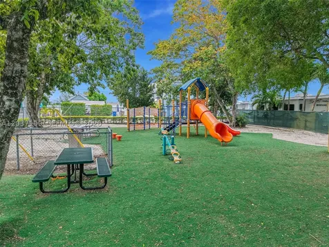 325 Calusa Street Key Largo FL 33037