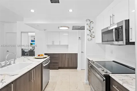10275 Collins Avenue Bal Harbour FL 33154