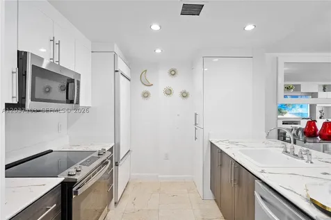 10275 Collins Avenue Bal Harbour FL 33154
