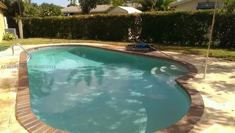 18223 Oleta Drive North Miami Beach FL 33160