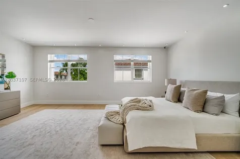 21156 NE 33rd Avenue Aventura FL 33180