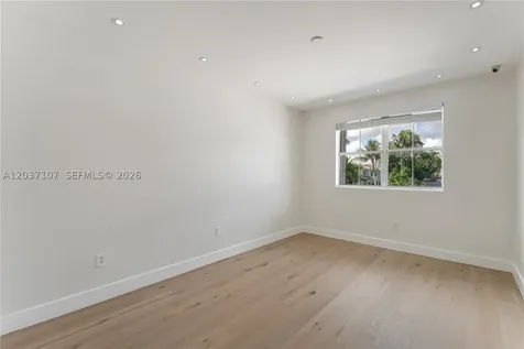 21156 NE 33rd Avenue Aventura FL 33180