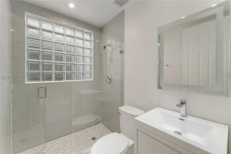 21156 NE 33rd Avenue Aventura FL 33180