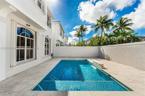 21156 NE 33rd Avenue Aventura FL 33180